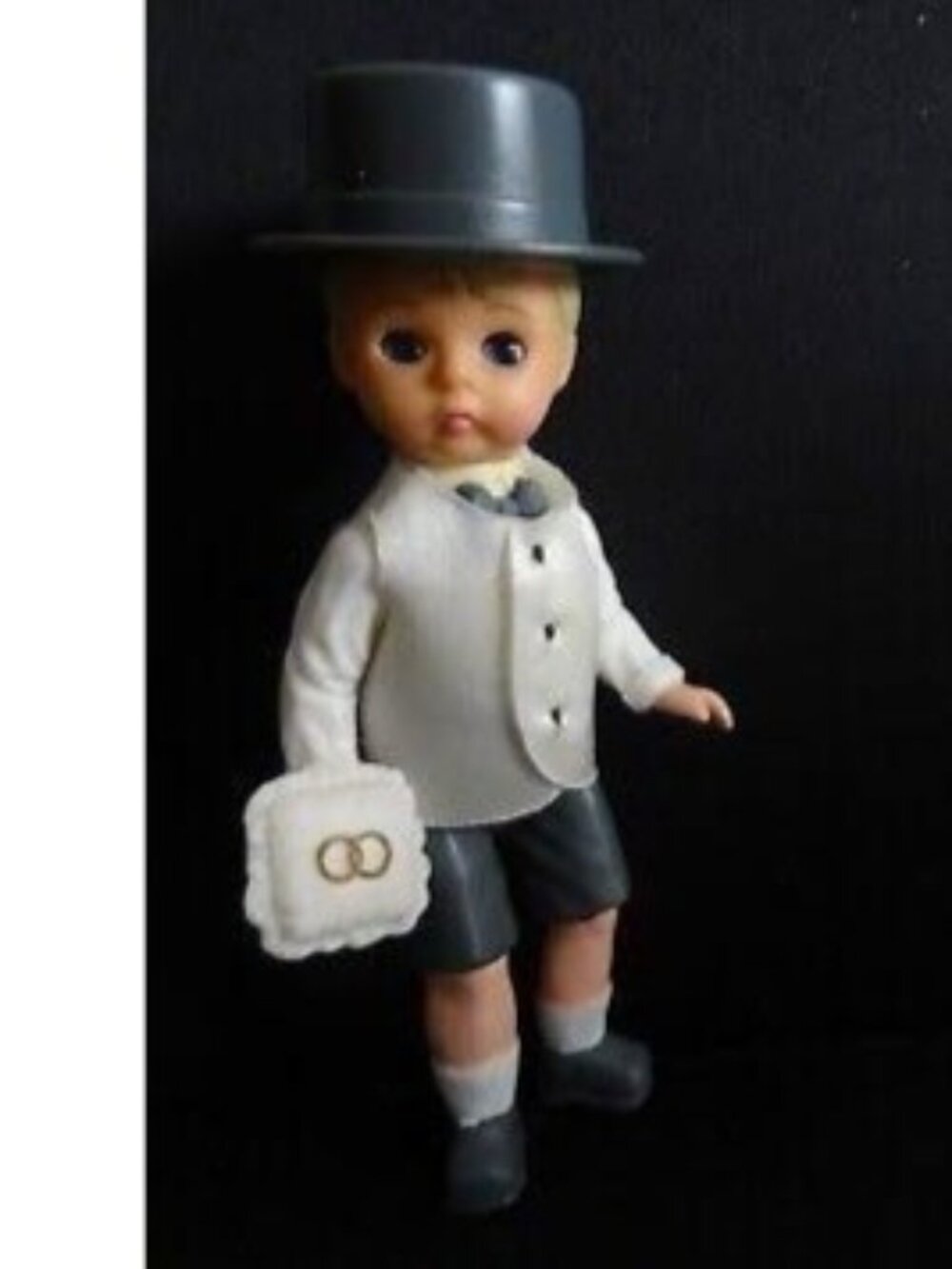 ring carrier doll #4 Madame Alexander McDonald's 2003 NIP (W6825)